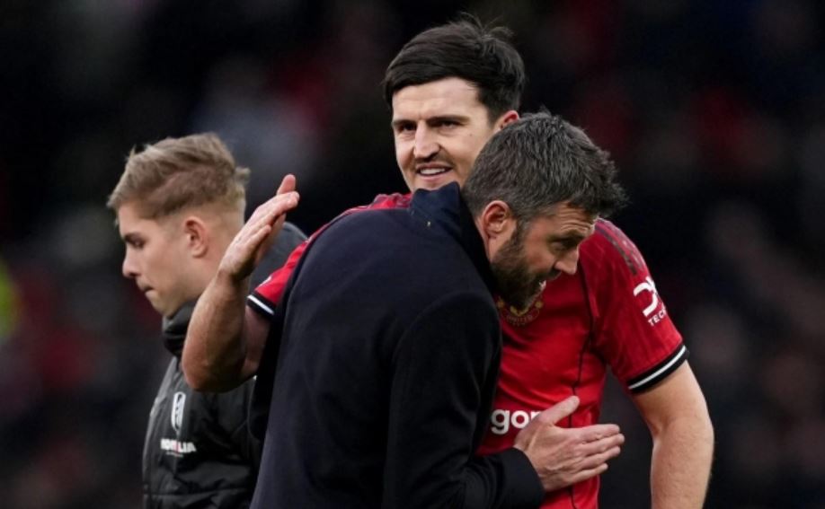 Hành trình Carrick phá vỡ im lặng tại Man Utd
